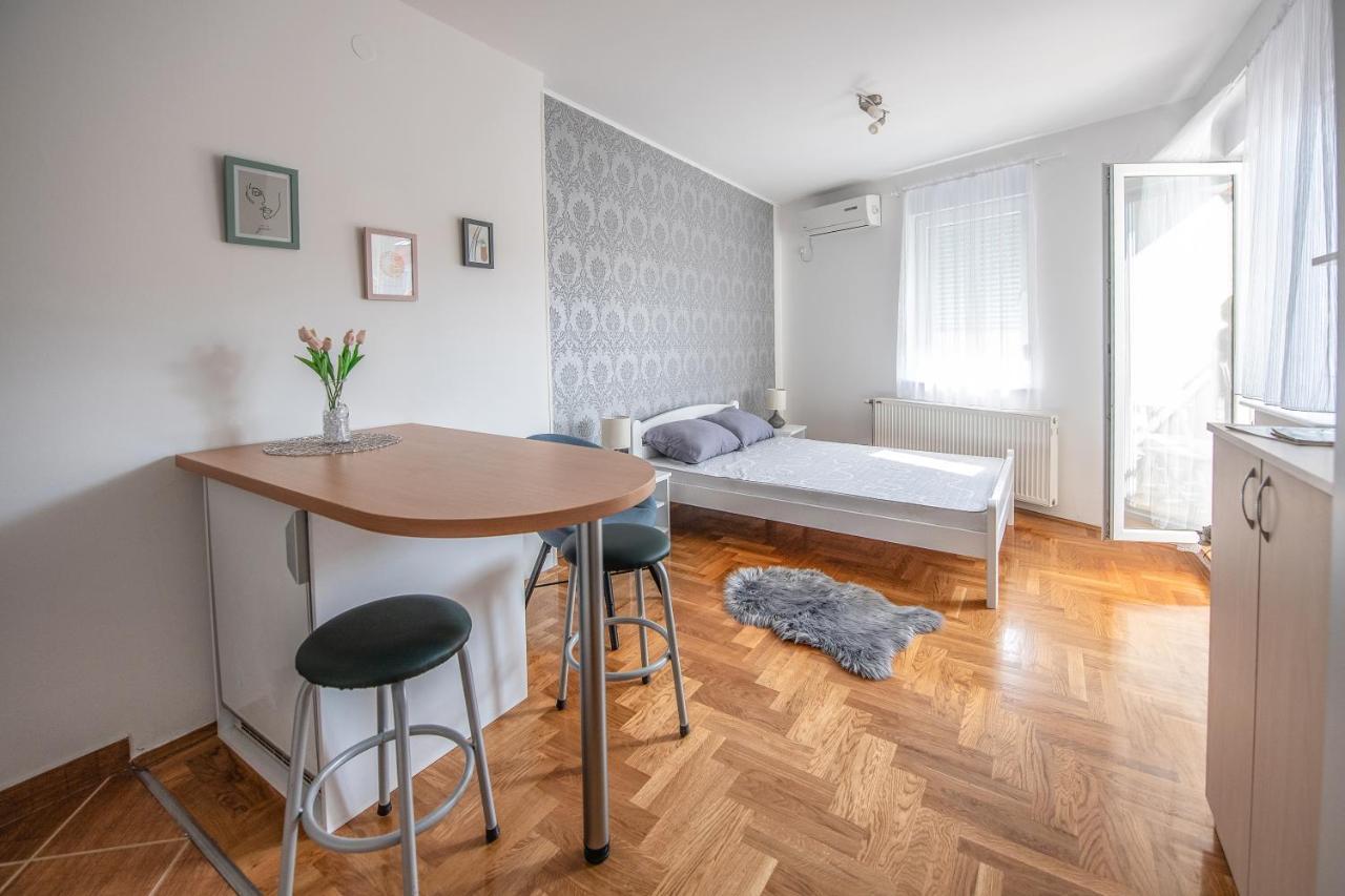 Stella Modern Apartment 2 Novi Sad Esterno foto