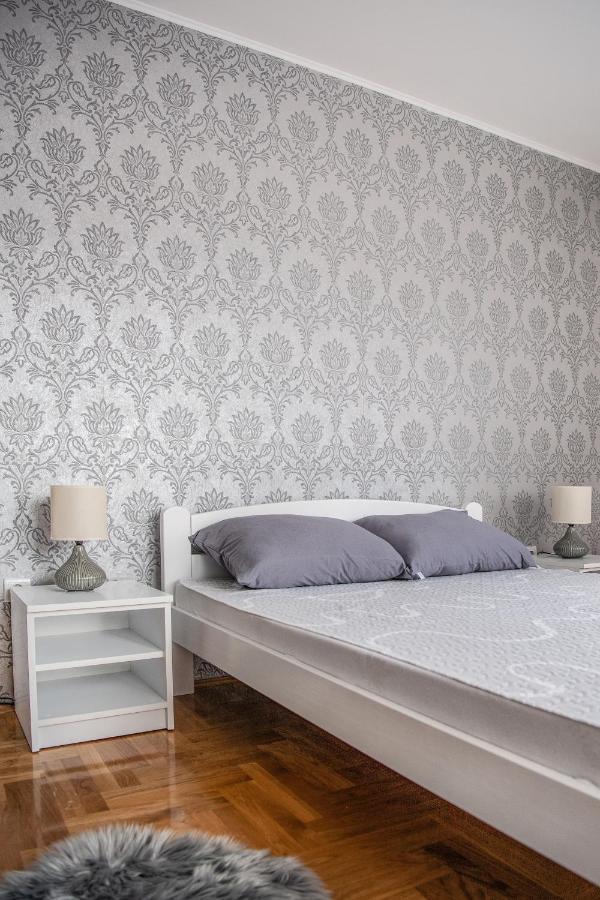 Stella Modern Apartment 2 Novi Sad Esterno foto